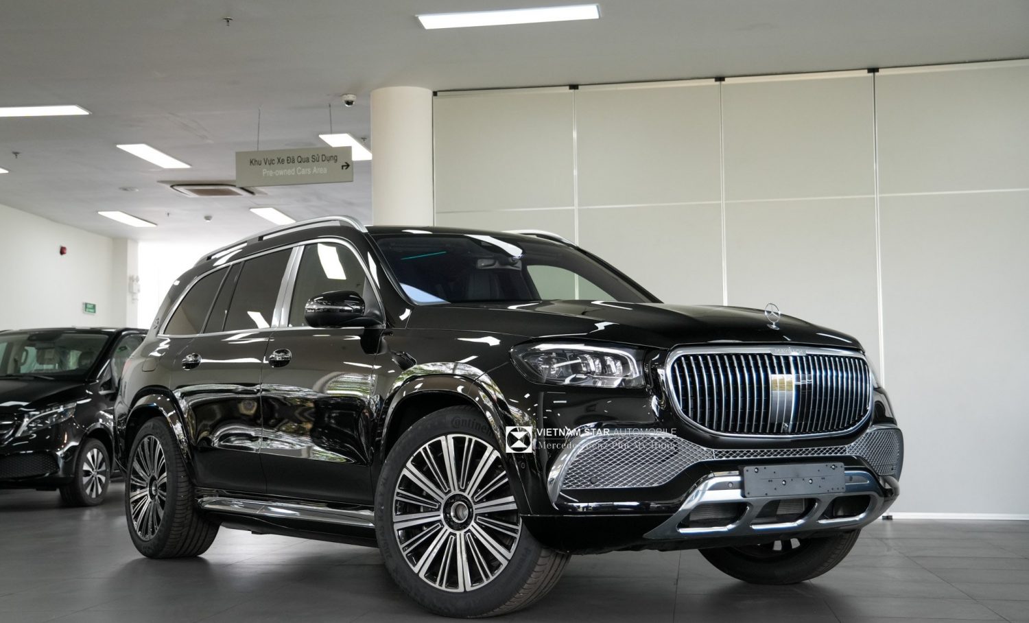 Giá xe Maybach GLS 480 Màu Đen